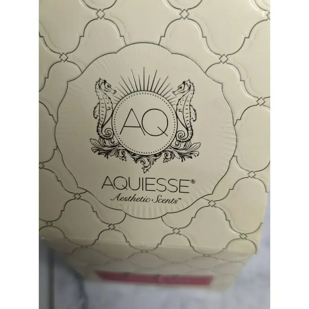 New Aquiesse 5 oz scented soy jar candle currant and rose